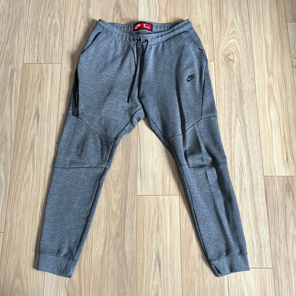Nike Tech Fleece Pants Large Gray